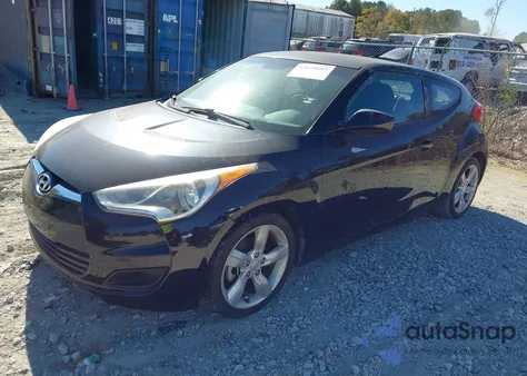 2013 Hyundai Veloster Base W/Gray z USA, uszkodzony, nr VIN KMHTC6AD2DU122457
